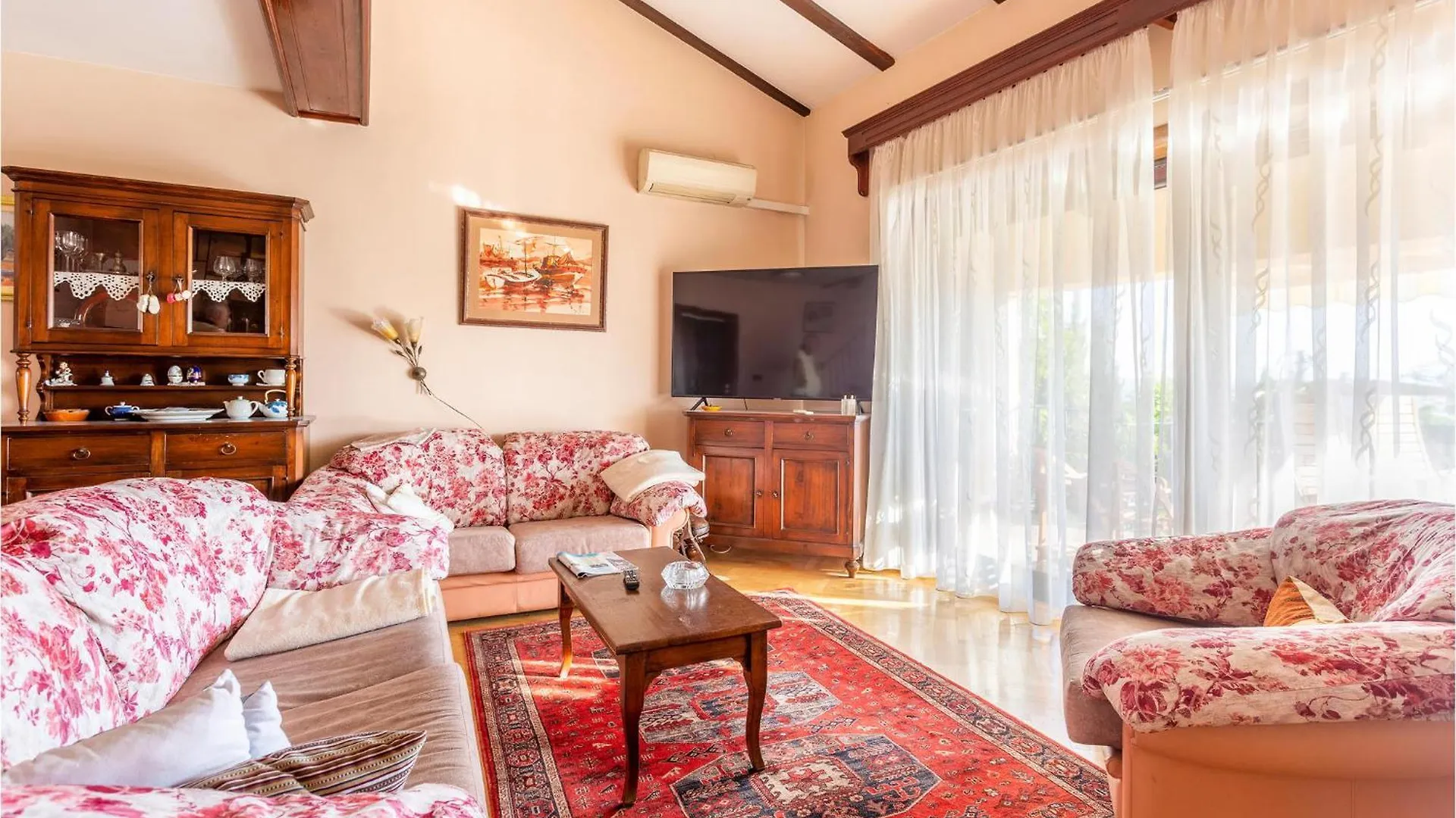 5 Bedroom Cozy Home In Jadranovo Croatia